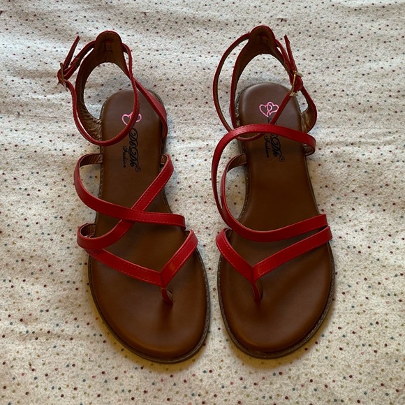 Modcloth Red Sandals sz 7.5 - Picture 2 of 7